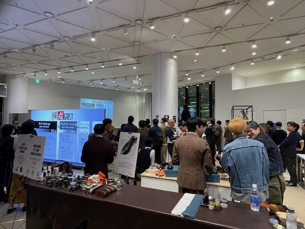 盛り上がる会場